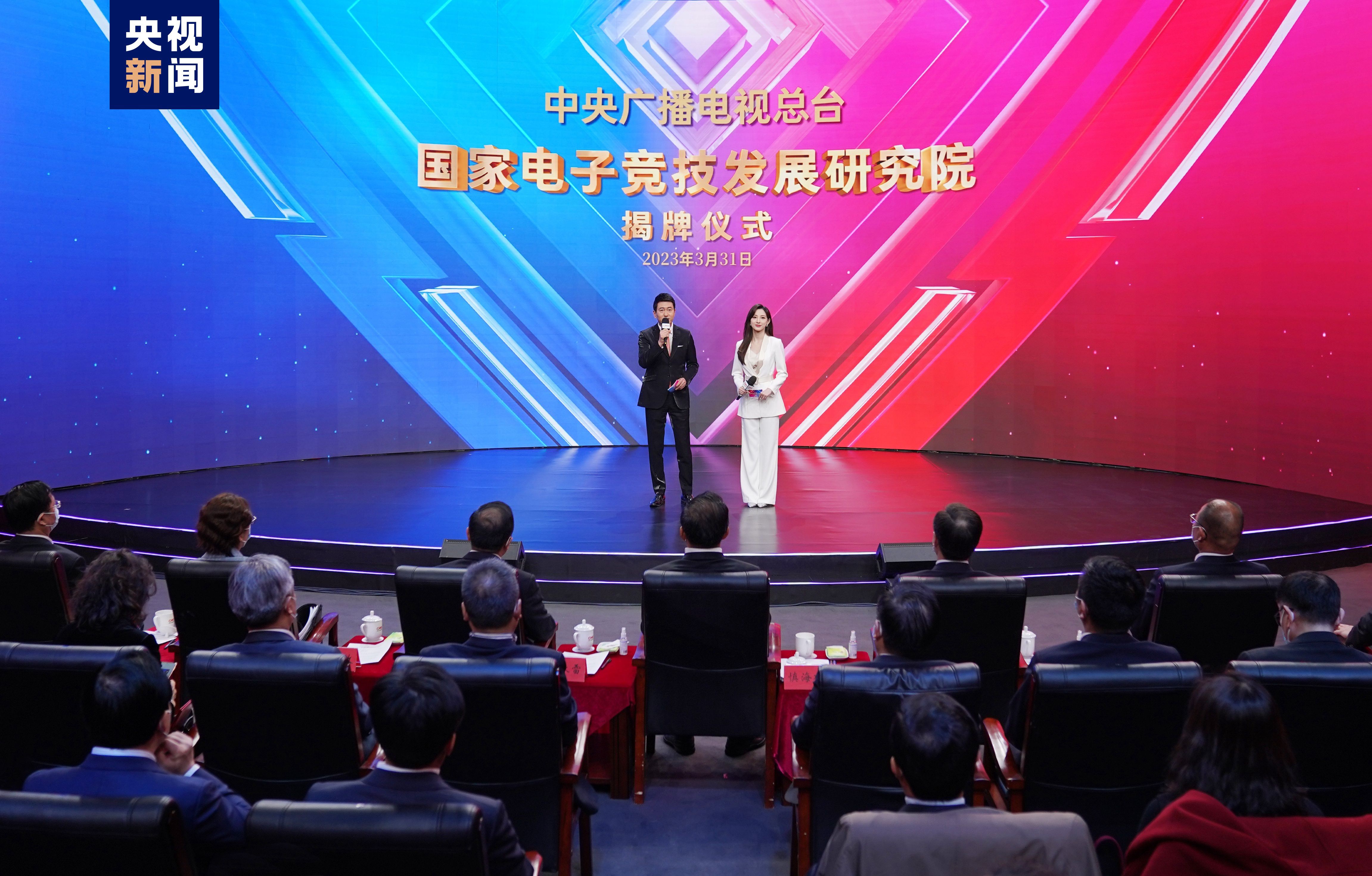 j9九游会官网真人游戏第一品牌：父母室内健身器材